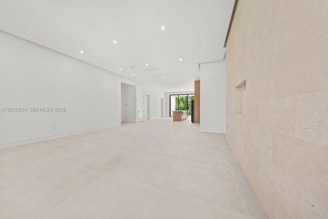 1910 SW 33rd Ave, Miami, FL 33145