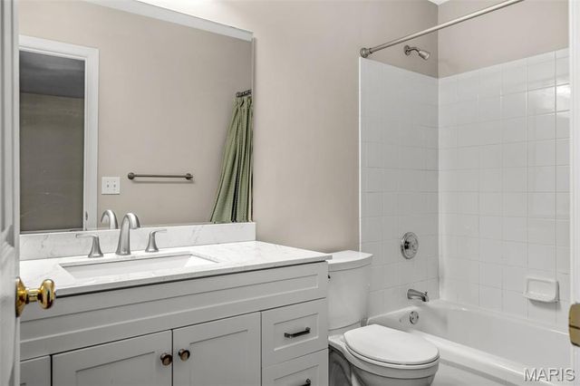 4185 Stonecroft Drive, St Charles, MO 63304