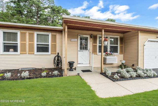 5 Natick Lane 71, Whiting, NJ 08759