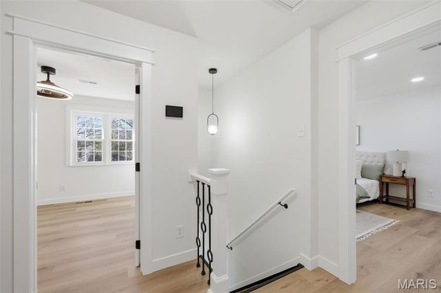 277 Oak Path Drive, Ballwin, MO 63011