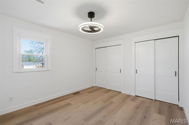 277 Oak Path Drive, Ballwin, MO 63011