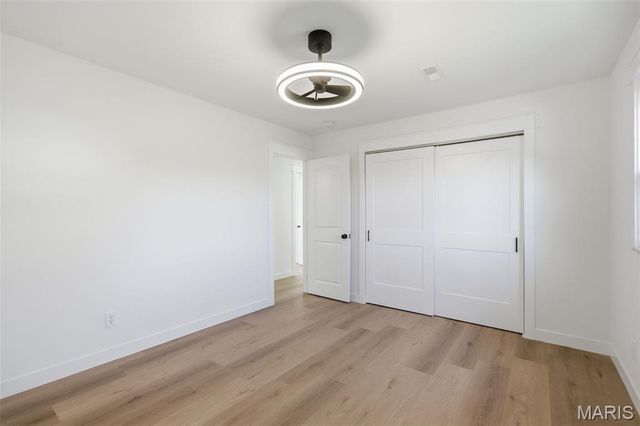 277 Oak Path Drive, Ballwin, MO 63011