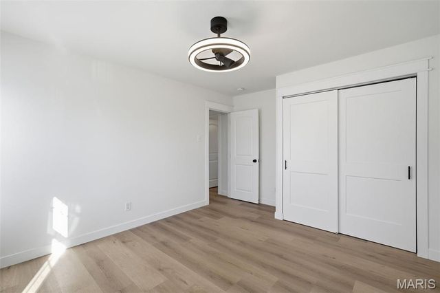 277 Oak Path Drive, Ballwin, MO 63011