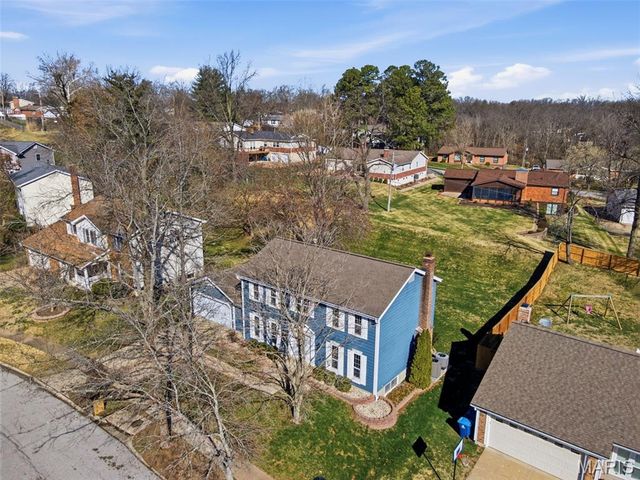 277 Oak Path Drive, Ballwin, MO 63011