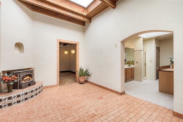 519 Douglas Street, Santa Fe, NM 87505