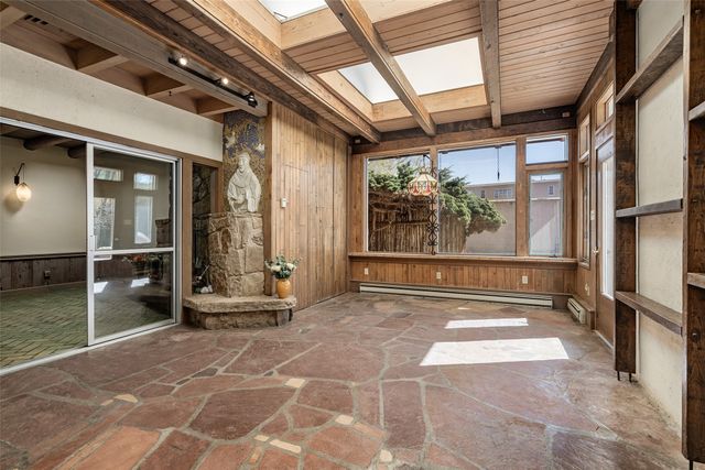 519 Douglas Street, Santa Fe, NM 87505