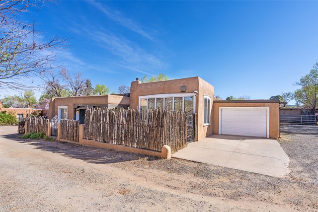 519 Douglas Street, Santa Fe, NM 87505