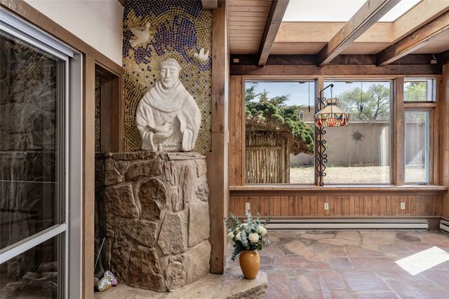 519 Douglas Street, Santa Fe, NM 87505