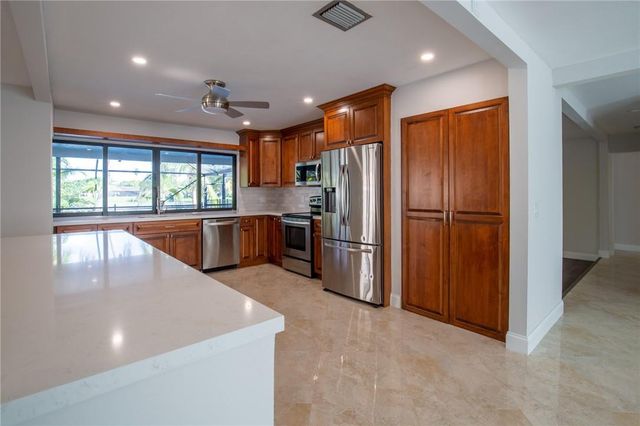 5100 SW 104th Avenue, Cooper City, FL 33328