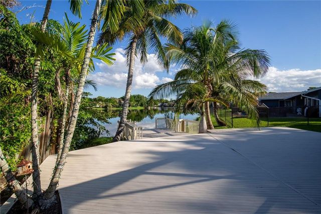 5100 SW 104th Avenue, Cooper City, FL 33328