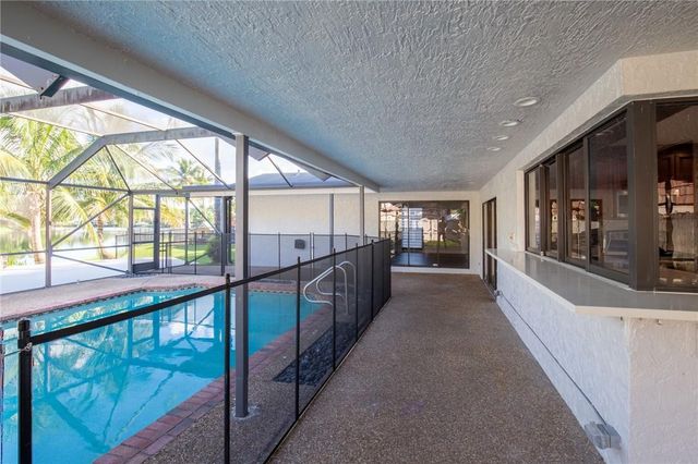 5100 SW 104th Avenue, Cooper City, FL 33328