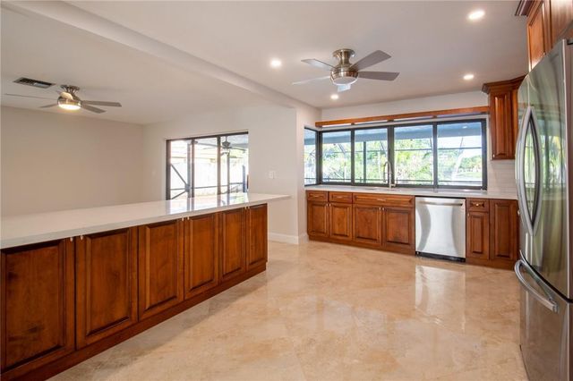 5100 SW 104th Avenue, Cooper City, FL 33328