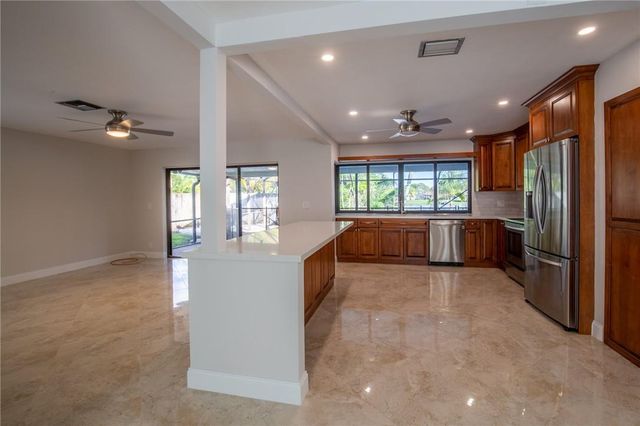 5100 SW 104th Avenue, Cooper City, FL 33328