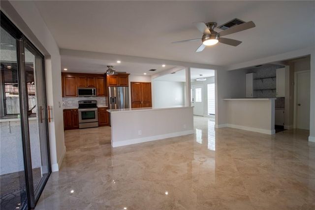 5100 SW 104th Avenue, Cooper City, FL 33328