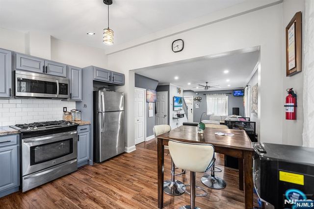 48 Lake Street, East Orange, NJ 07017