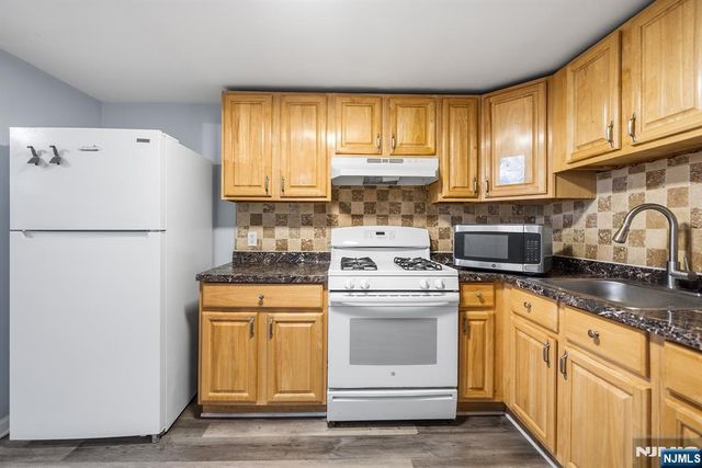 48 Lake Street, East Orange, NJ 07017