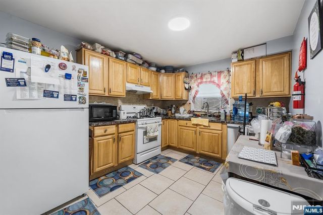 48 Lake Street, East Orange, NJ 07017