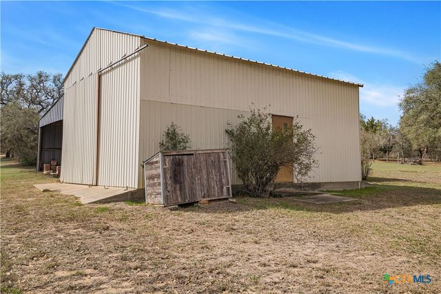 2896 Live Oak Road, Cuero, TX 77954