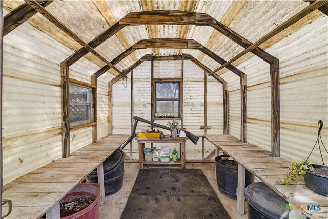 2896 Live Oak Road, Cuero, TX 77954