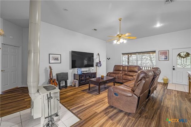 2896 Live Oak Road, Cuero, TX 77954