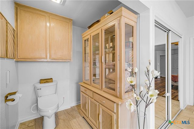 2896 Live Oak Road, Cuero, TX 77954