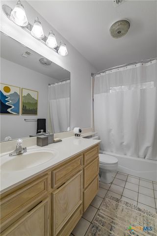 2896 Live Oak Road, Cuero, TX 77954