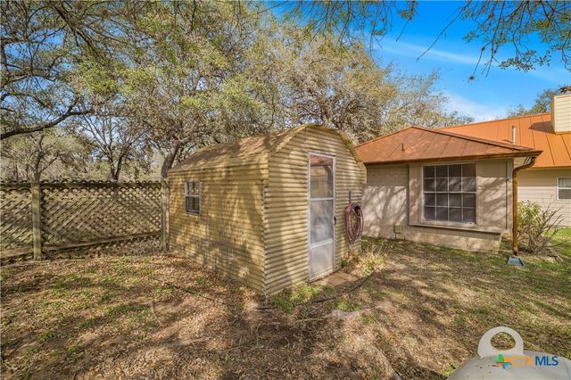 2896 Live Oak Road, Cuero, TX 77954