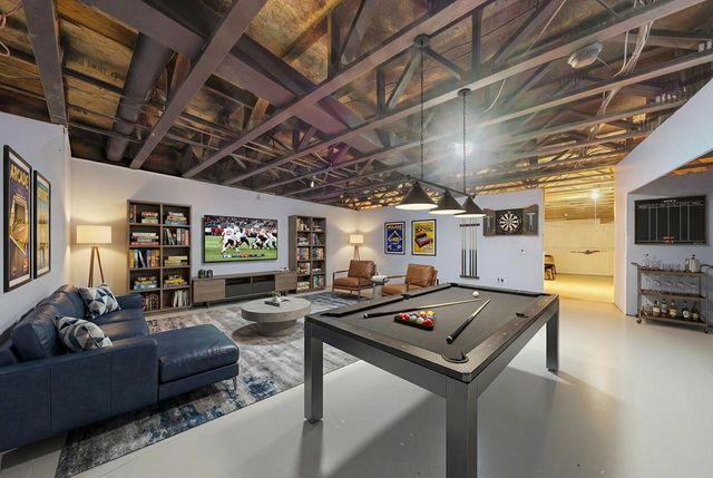 842 E Sportsman, La Porte, IN 46350