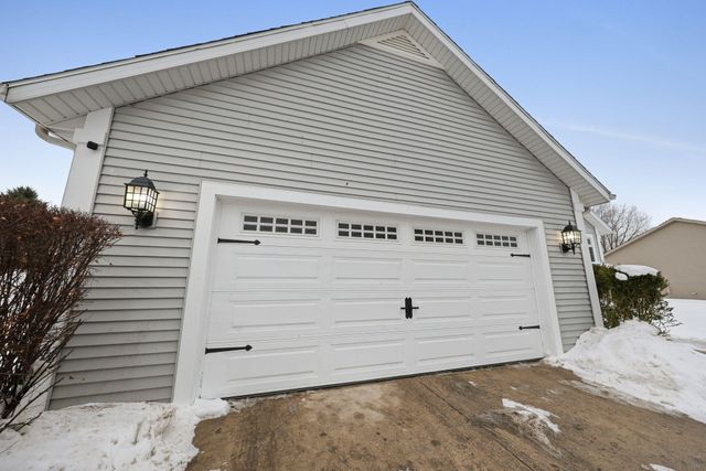 842 E Sportsman, La Porte, IN 46350