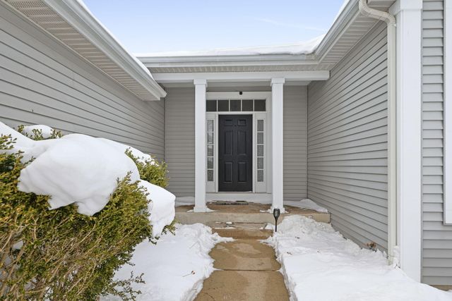 842 E Sportsman, La Porte, IN 46350