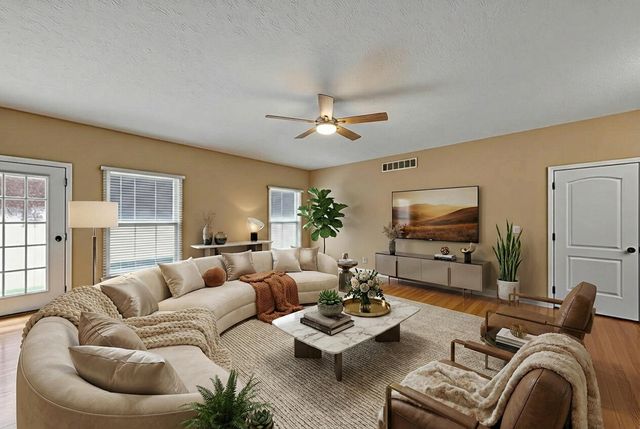 842 E Sportsman, La Porte, IN 46350