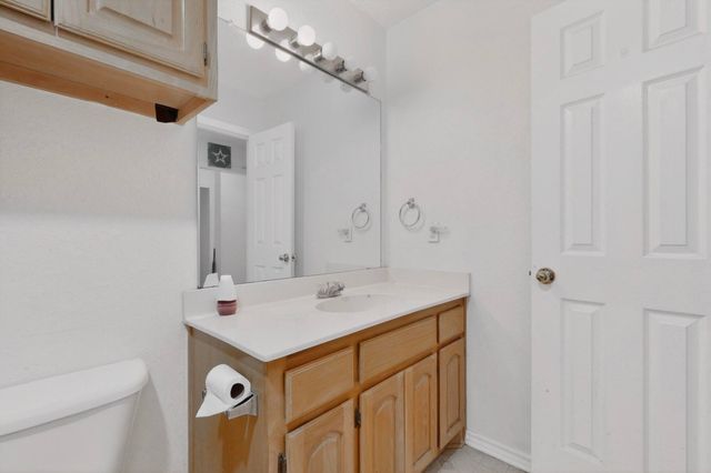 412 Tara Lane, Red Oak, TX 75154