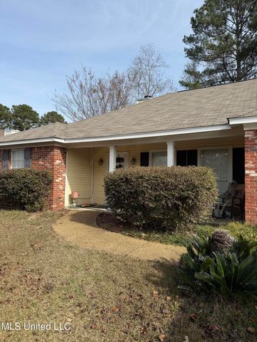 862 Windward Drive, Richland, MS 39218