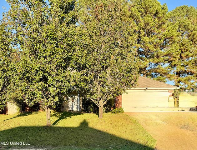 862 Windward Drive, Richland, MS 39218