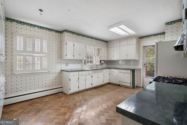 634 Wesley Drive NW, Atlanta, GA 30305