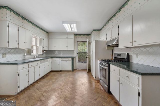 634 Wesley Drive NW, Atlanta, GA 30305