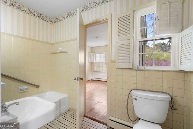 634 Wesley Drive NW, Atlanta, GA 30305