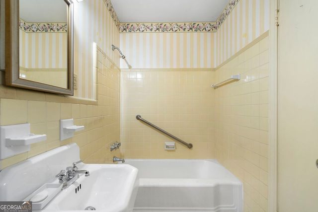 634 Wesley Drive NW, Atlanta, GA 30305