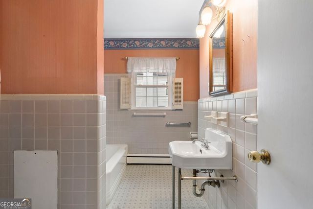 634 Wesley Drive NW, Atlanta, GA 30305