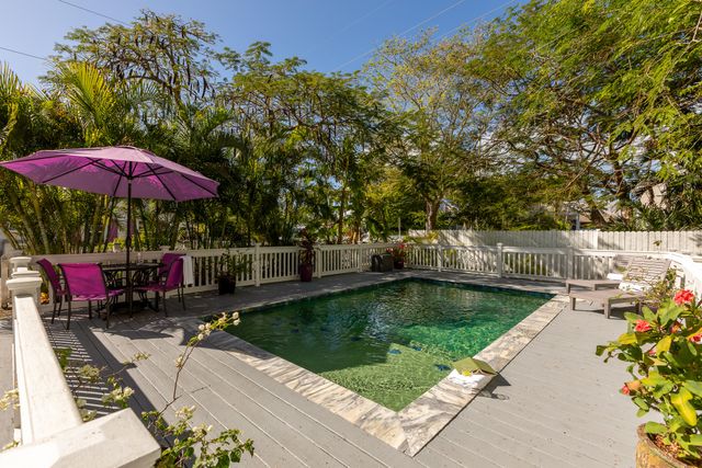 1305 Elizabeth Street, Key West, FL 33040