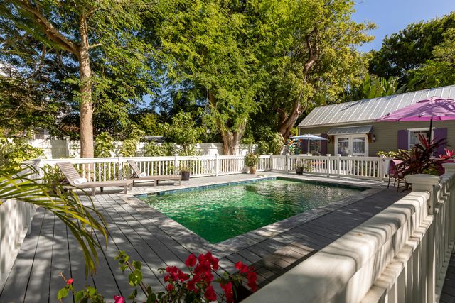 1305 Elizabeth Street, Key West, FL 33040