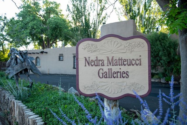 1075 Paseo de Peralta, Santa Fe, NM 87505