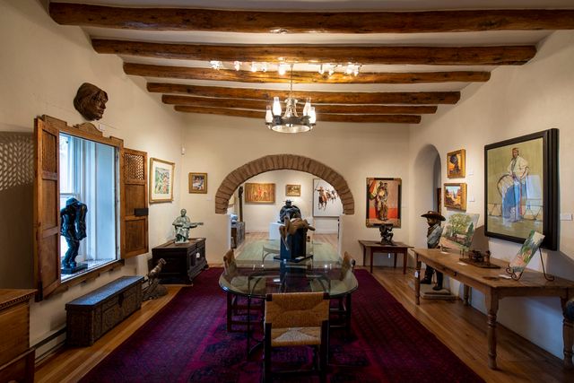 1075 Paseo de Peralta, Santa Fe, NM 87505