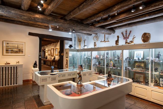 1075 Paseo de Peralta, Santa Fe, NM 87505