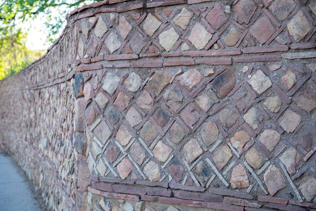 1075 Paseo de Peralta, Santa Fe, NM 87505