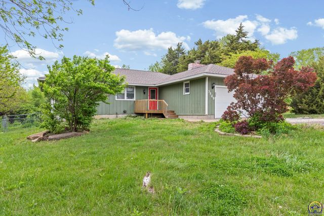 5849 SW Auburn RD, Topeka, KS 66610