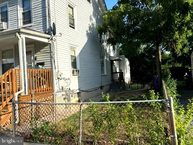 513-515 E PINE ST, Millville, NJ 08332