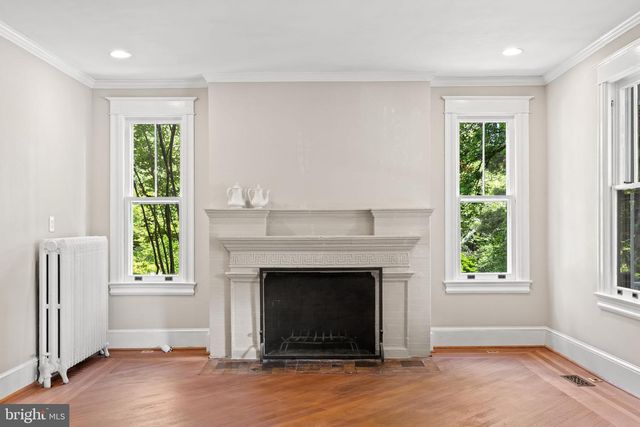 3419 RAYMOND ST, Chevy Chase, MD 20815