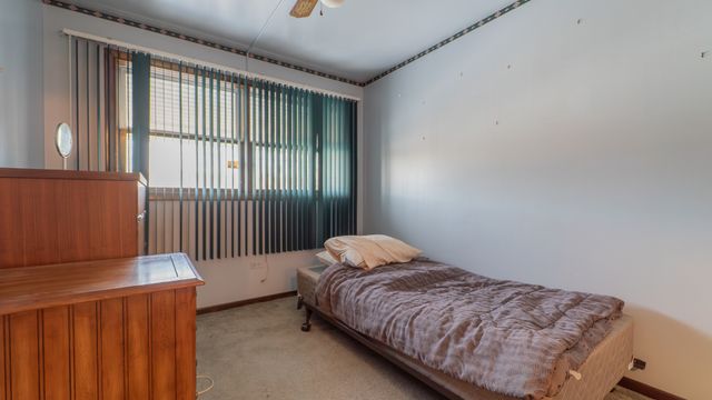 12728 S Saginaw Avenue, Chicago, IL 60633