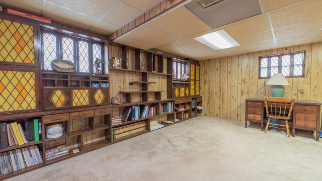 12728 S Saginaw Avenue, Chicago, IL 60633